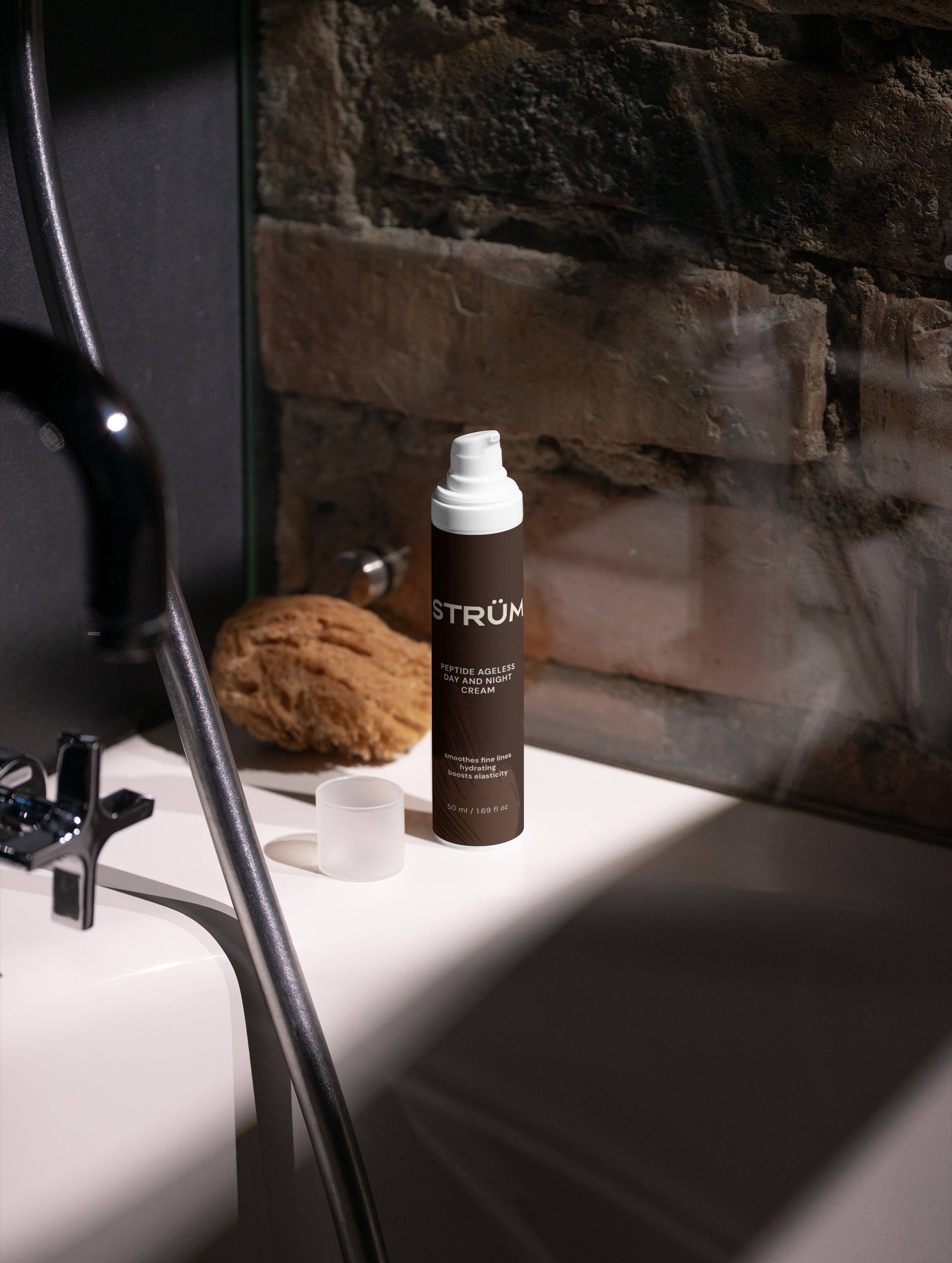 Peptide Day and Night Cream for Youthful, Hydrated Skin